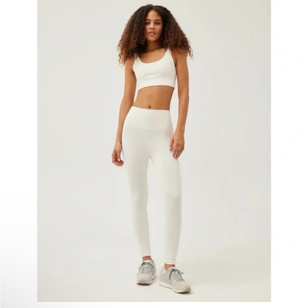 Outdoor voices Freeform outfit 7/8 leggings and scoop bra milk stone XXL